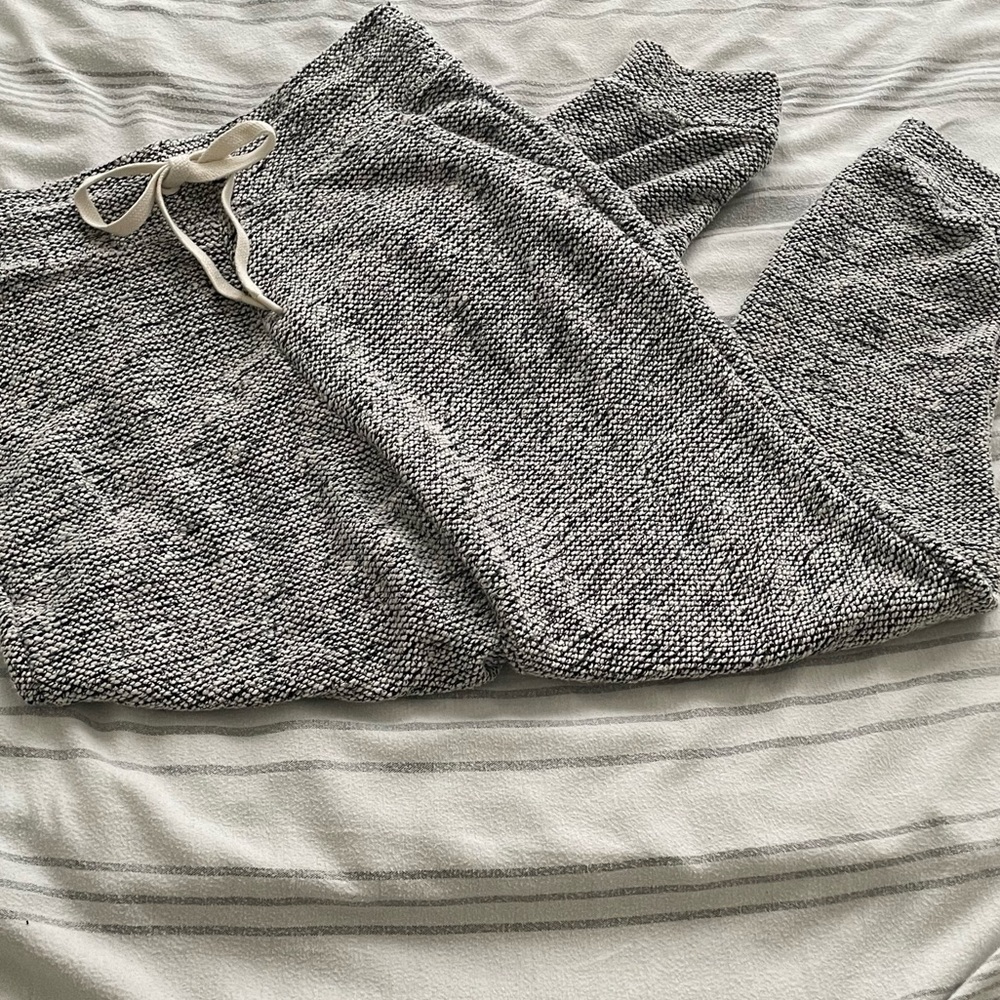 Women’s knitted joggers OFFLINE by aerie     SOLD!!!!